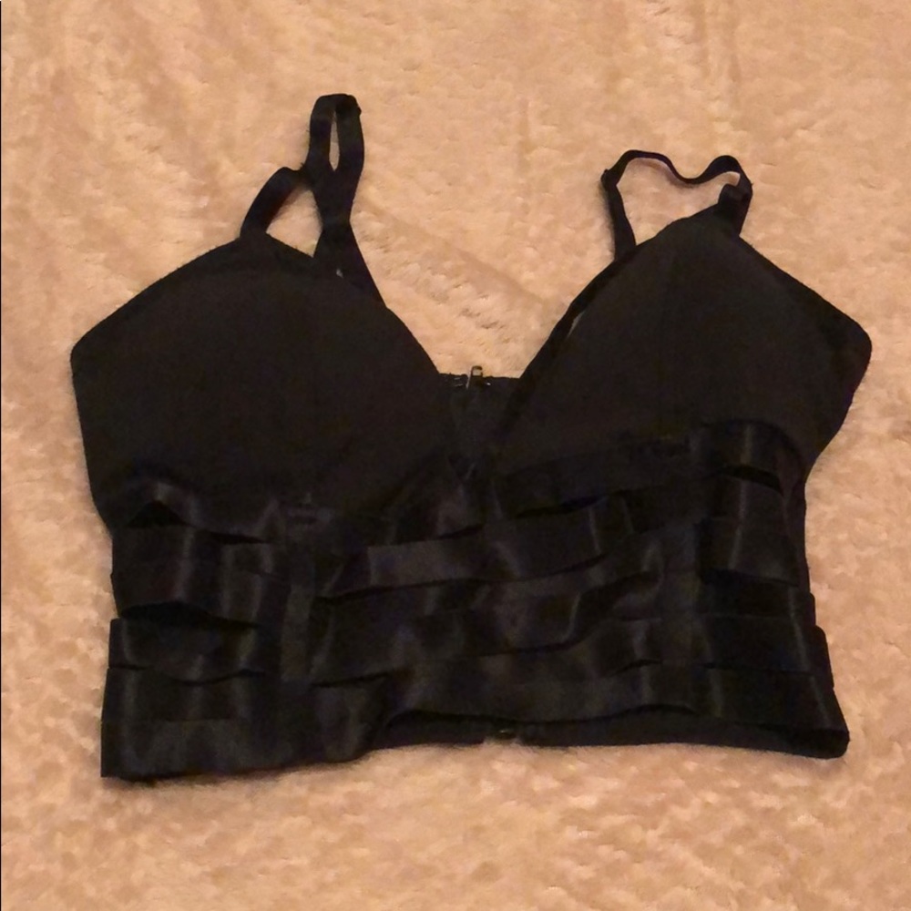 Strapy crop top